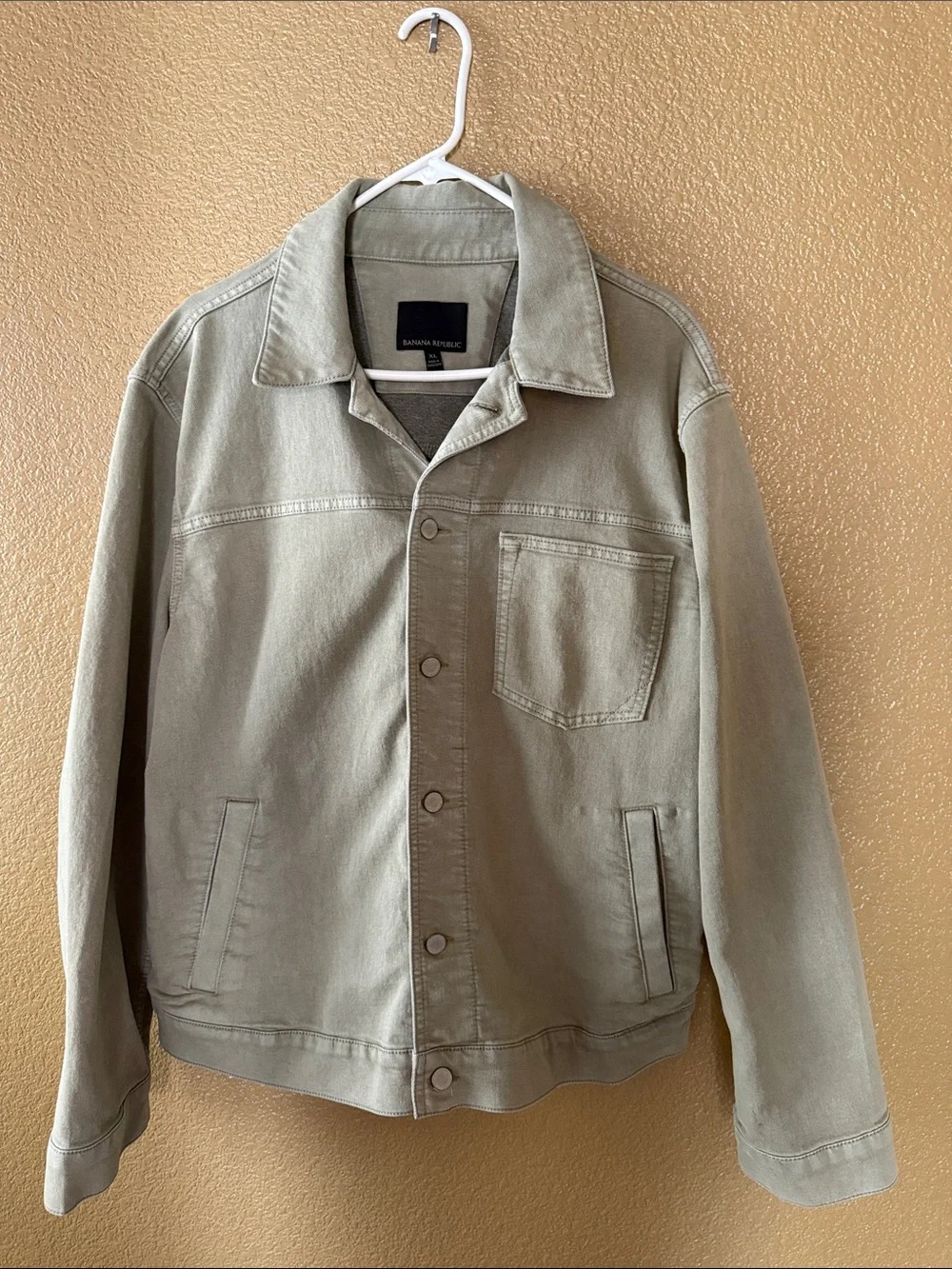 Banana Republic Men's Sage Green Lightweight Jacket